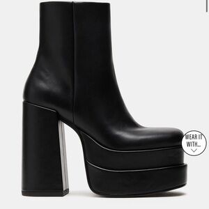 Steve Madden Cobra Chunky Platform Boots
